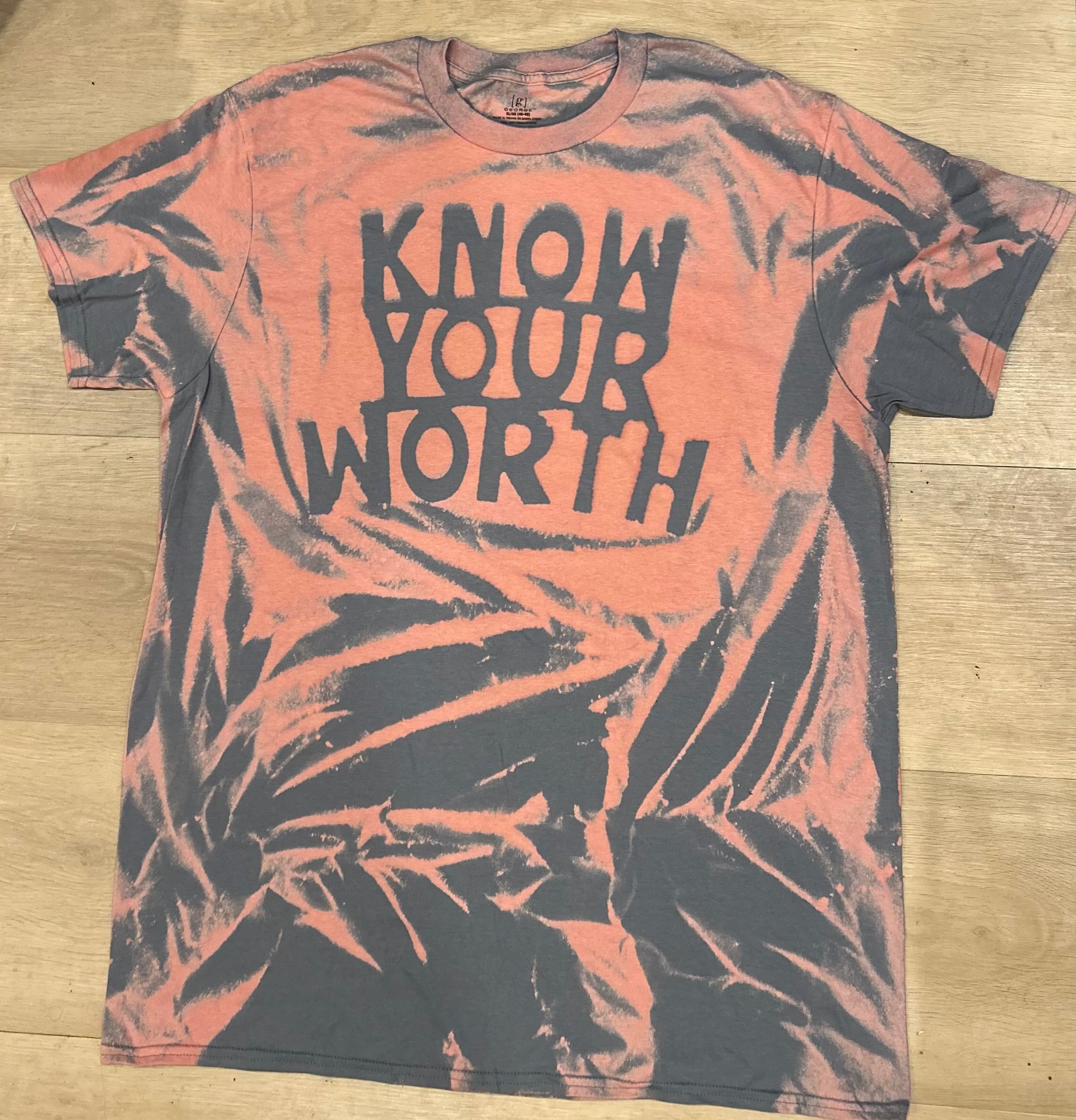 KNOW YOUR WORTH tee